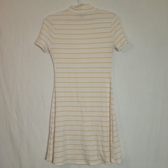 154. Forever 21 Dress Sz M - Picture 2 of 5